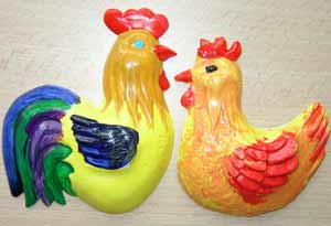 poule de Pâques en plâtre