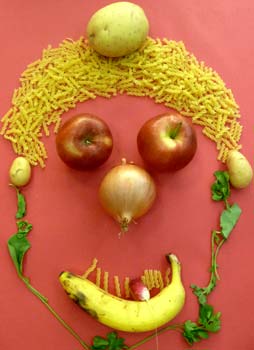 portrait avec des pâtes et des fruits à la manière d'Arcimboldo