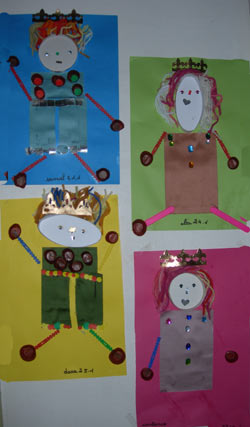 rois et reines fabriqués en collage avec des emballages de récupération à l'école maternelle