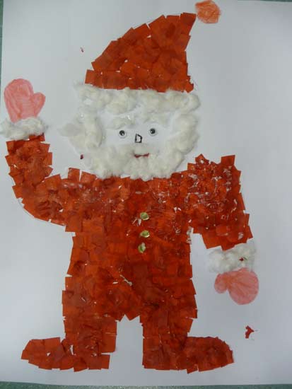 pere-noel rempli de papiers et coton