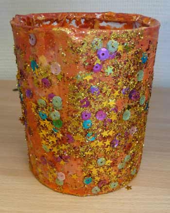 pot à crayon avec paillettes étoiles