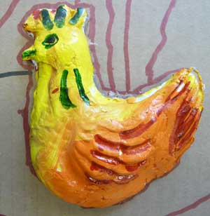 poule en plâtre peinte et décorée