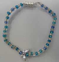 bracelet avec de petites perles